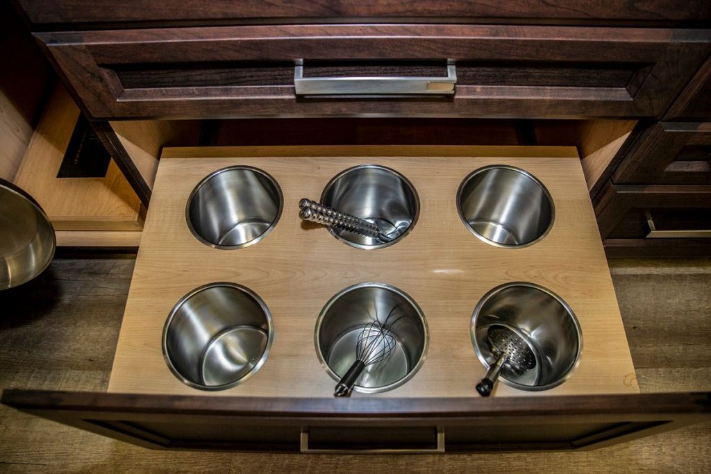Kitchen Drawer Pull Out - Dowdal Cabinets North Bay