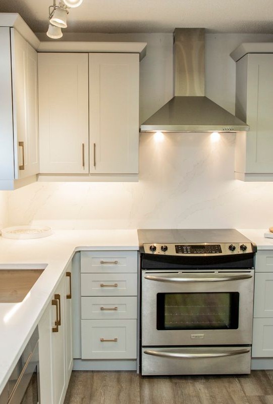 Kitchen Cabinet